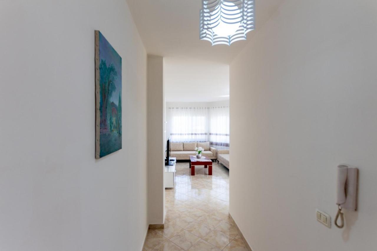 Spacious 2 Bedroom Apartment In Durres Beach Exterior photo