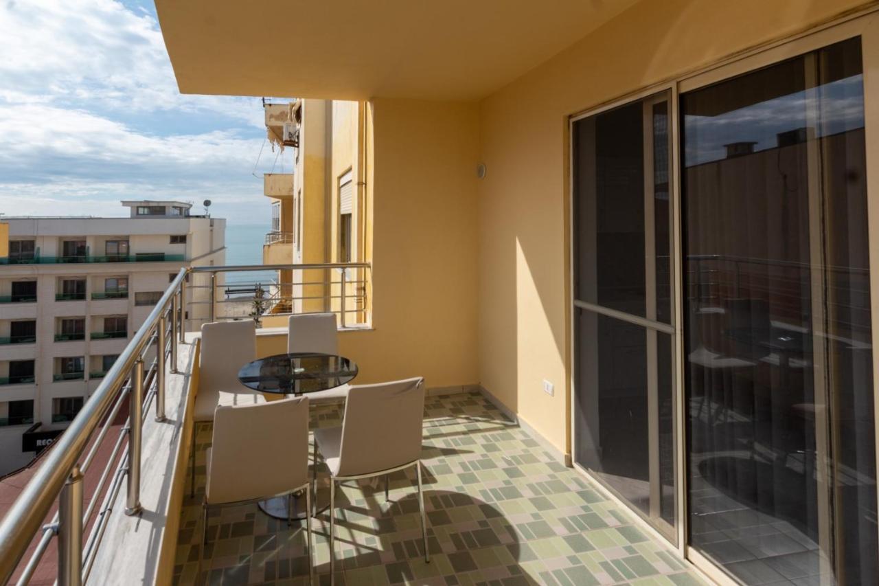 Spacious 2 Bedroom Apartment In Durres Beach Exterior photo